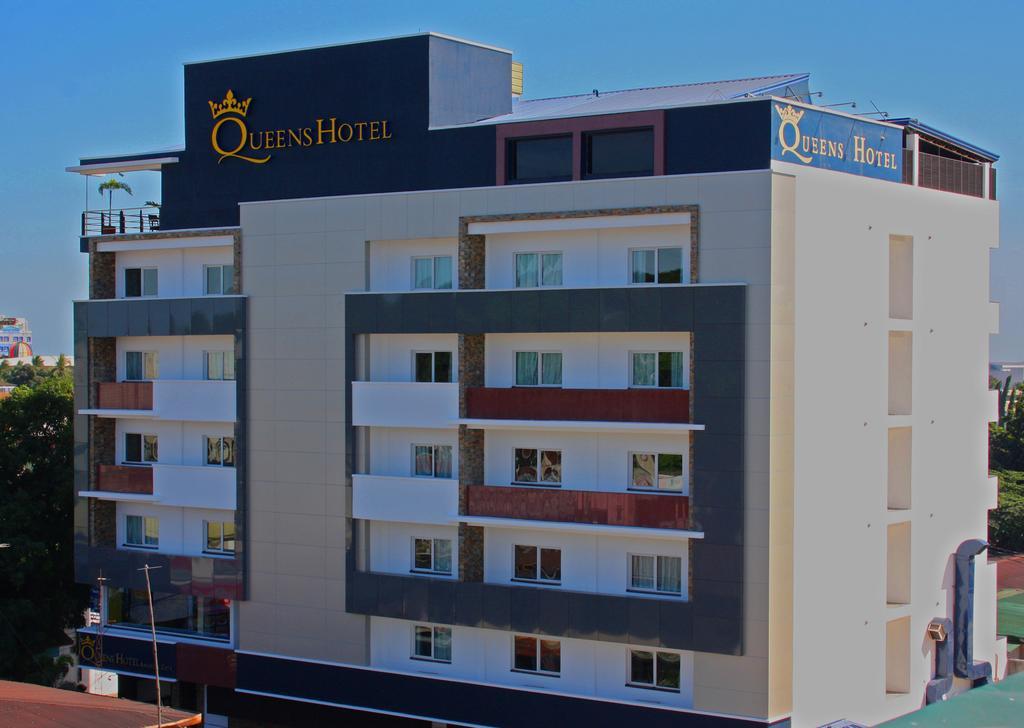 Queens Hotel Angeles City Eksteriør billede
