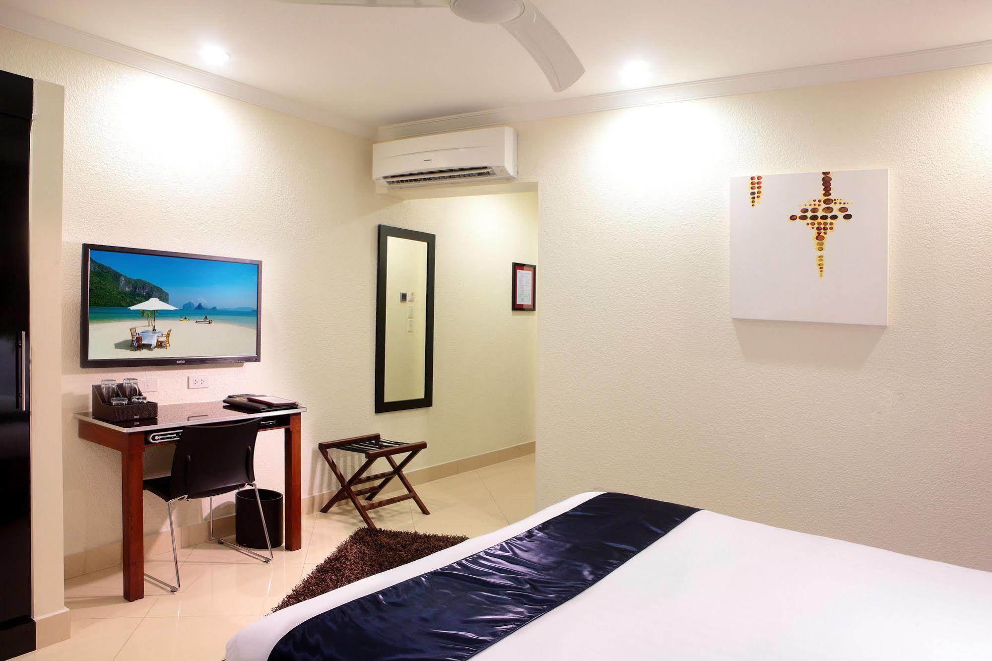 Queens Hotel Angeles City Eksteriør billede